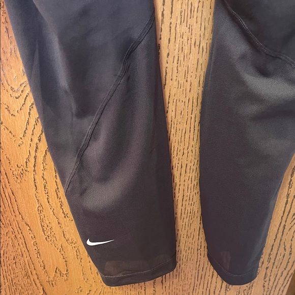Nike Gray Leggings - Picture 4 of 5